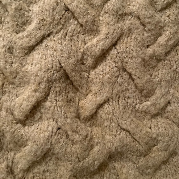 Wishlist Cozy Sweater - Picture 11 of 11